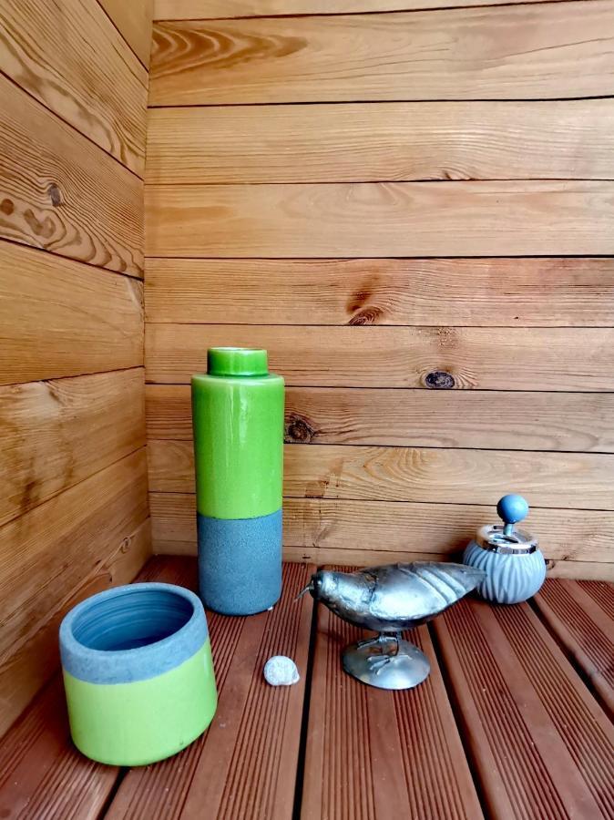Tiny Cottage Casa Uccello Априкале Екстериор снимка